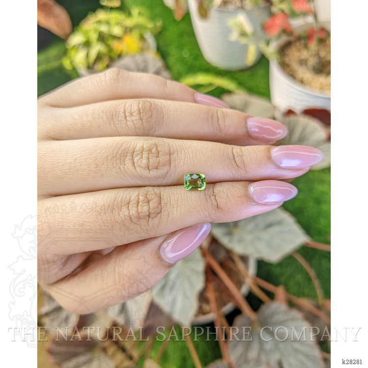 0.90 Ct. Green (Lime Green) Peridot from Pakistan