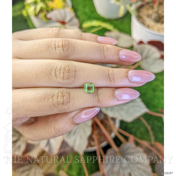1.07 Ct. Green (Lime Green) Peridot from Pakistan