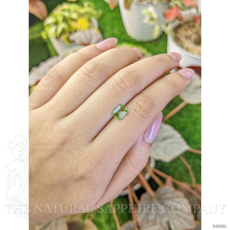 1.16 Ct. Green (Lime Green) Peridot from Pakistan