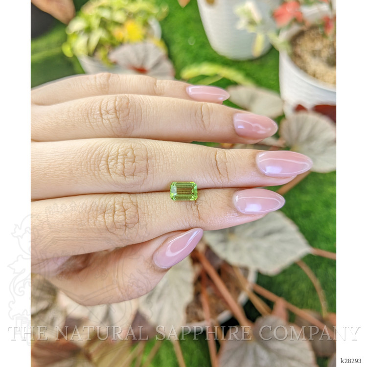 1.30 Ct. Green (Lime Green) Peridot from Pakistan