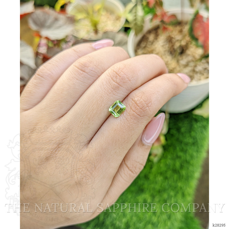 1.25 Ct. Green (Lime Green) Peridot from Pakistan