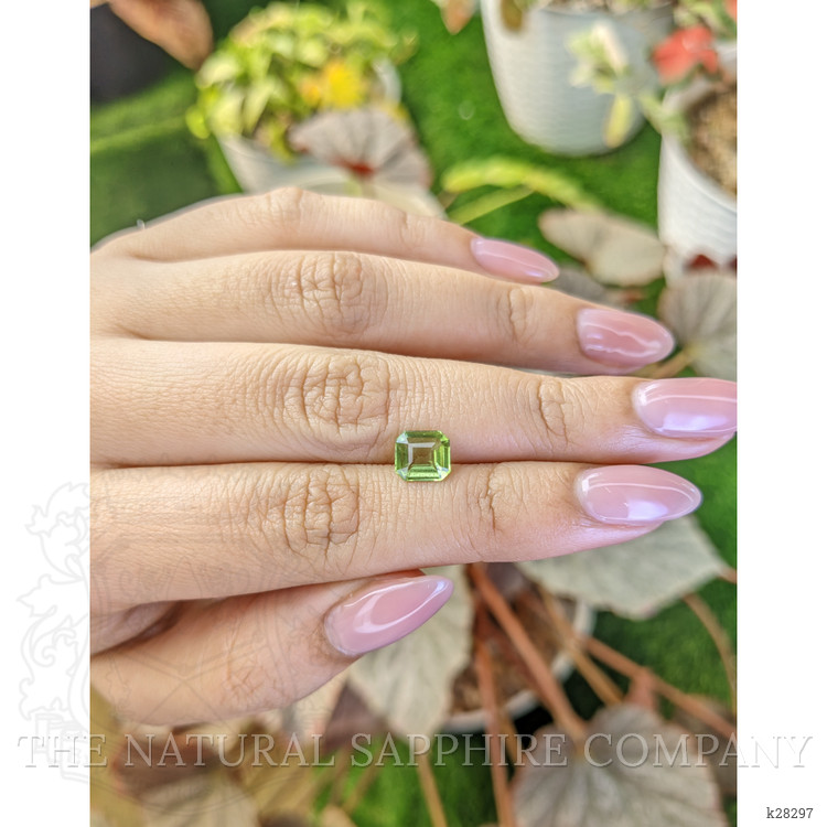 1.27 Ct. Green (Lime Green) Peridot from Pakistan