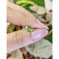 1.10 Ct. Green (Lime Green) Peridot from Pakistan Life Style