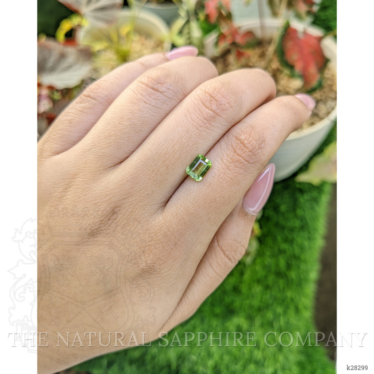 1.07 Ct. Green (Lime Green) Peridot from Pakistan