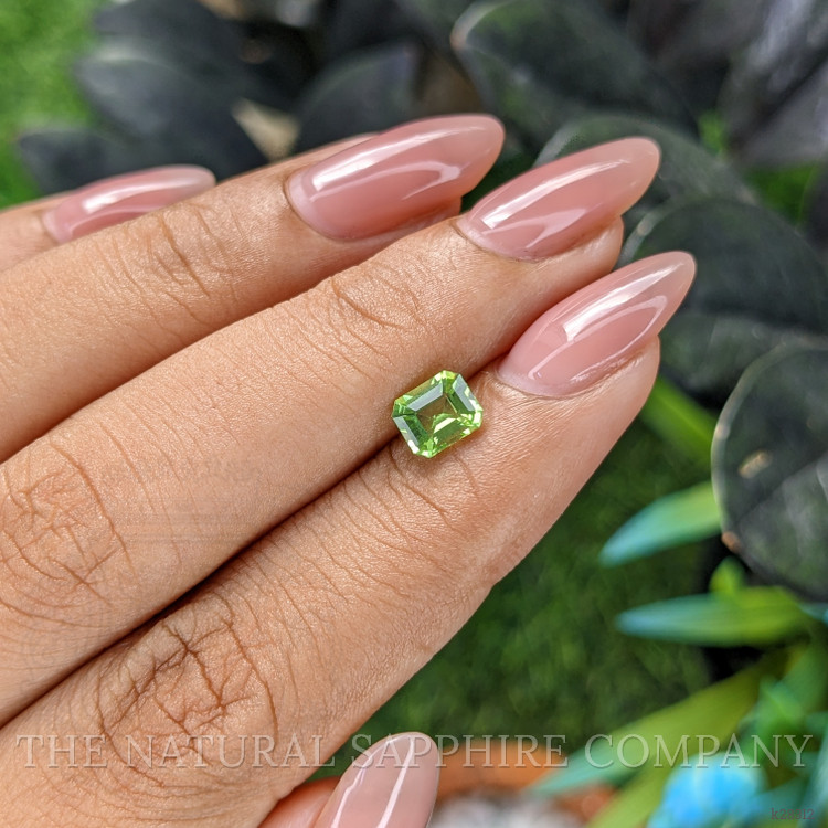 0.85 Ct. Green (Lime Green) Peridot from Tanzania