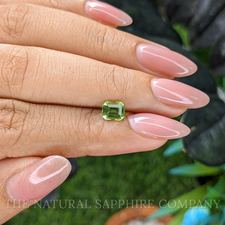 0.93 Ct. Green (Lime Green) Peridot from Tanzania