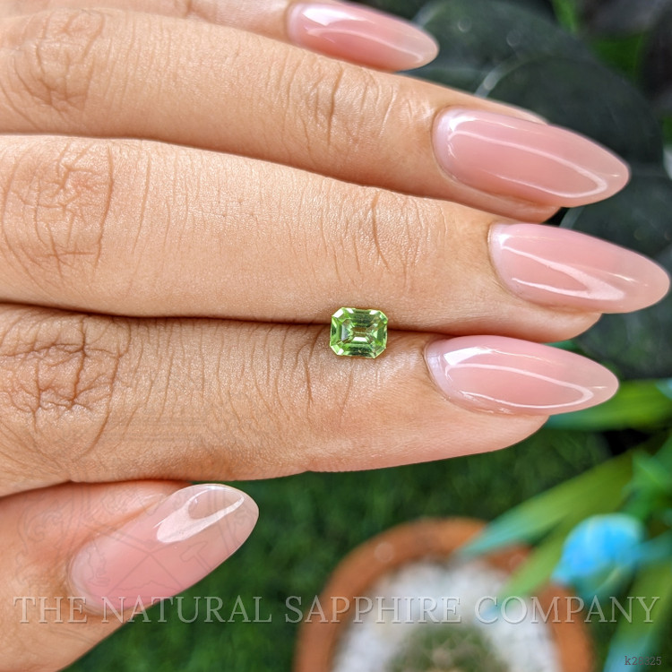 0.82 Ct. Green (Lime Green) Peridot from Tanzania