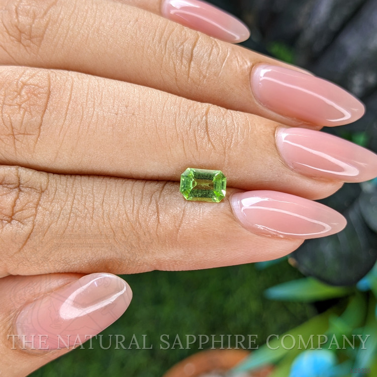 0.75 Ct. Green (Lime Green) Peridot from Tanzania