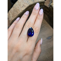 22.12 Ct. Violet Tanzanite from Tanzania Life Style