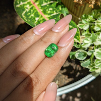 3.58 Ct. Tsavorite Garnet from Tanzania Life Style