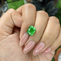 4.32 Ct. Tsavorite Garnet from Tanzania Life Style