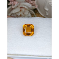 12.05 Ct. Yellowish Orange Citrine from Ceylon (Sri Lanka) Life Style
