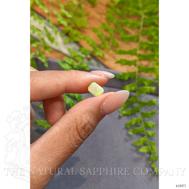 0.99 Ct. Multi Color White Opal (Light Opal) from Australia