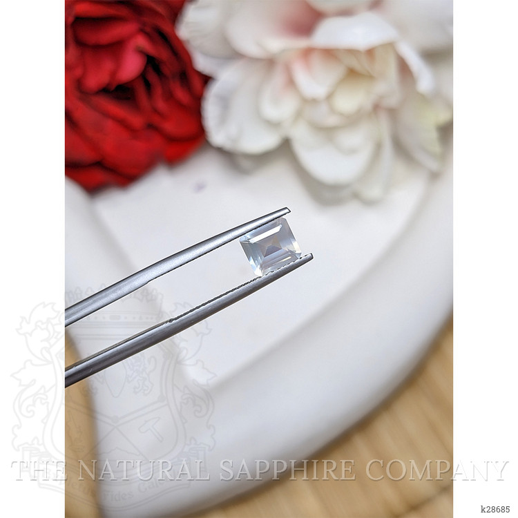 0.93 Ct. Rainbow Moonstone from Ceylon (Sri Lanka)