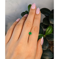 0.95 Ct. Tsavorite Garnet from Tanzania Life Style