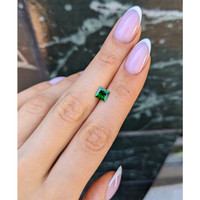 0.91 Ct. Tsavorite Garnet from Tanzania Life Style