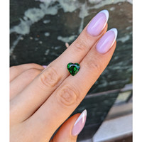 2.83 Ct. Tsavorite Garnet from Tanzania Life Style