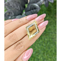 17.62 Ct. Greenish Yellow Citrine from Ceylon (Sri Lanka) Life Style
