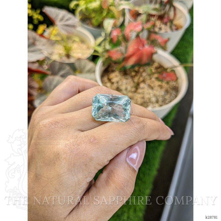 25.43 Ct. Bluish Green Aquamarine from Tanzania