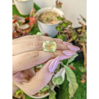 11.25 Ct. Lemon Quartz from Brazil Life Style