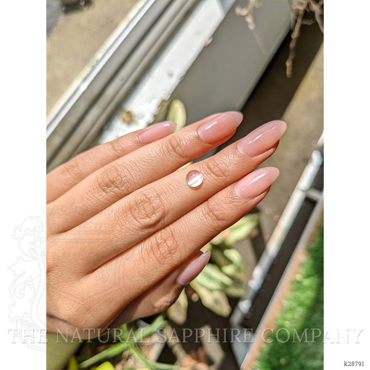 0.98 Ct. White Cabochon Moonstone from Ceylon (Sri Lanka)