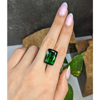20.57 Ct. Green Tourmaline from Tanzania Life Style