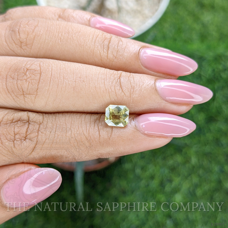 1.57 Ct. Yellowish Green Chrysoberyl from Ceylon (Sri Lanka)