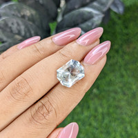 6.77 Ct. Blue Aquamarine from Ceylon (Sri Lanka) Life Style