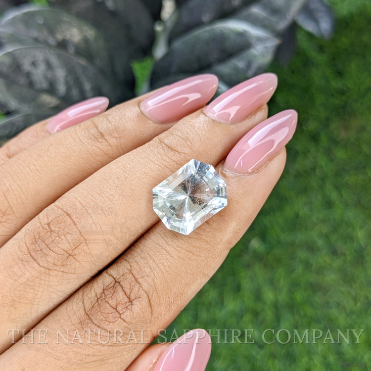 6.77 Ct. Blue Aquamarine from Ceylon (Sri Lanka)