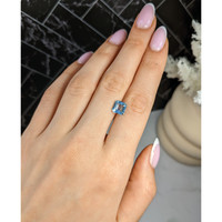 1.95 Ct. Blue Aquamarine from Mozambique Life Style