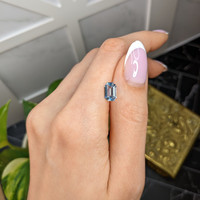 1.41 Ct. Blue Aquamarine from Mozambique Life Style
