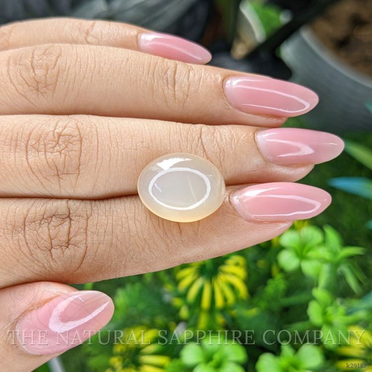 8.83 Ct. Peach Cabochon Moonstone from Ceylon (Sri Lanka)
