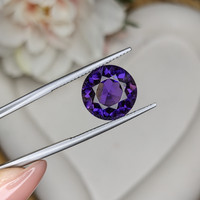 5.89 Ct. Purple Amethyst from Brazil Life Style