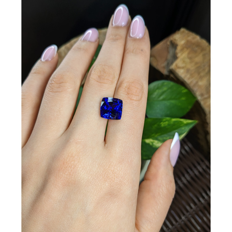 8.67 Ct. Blue Tanzanite from Tanzania