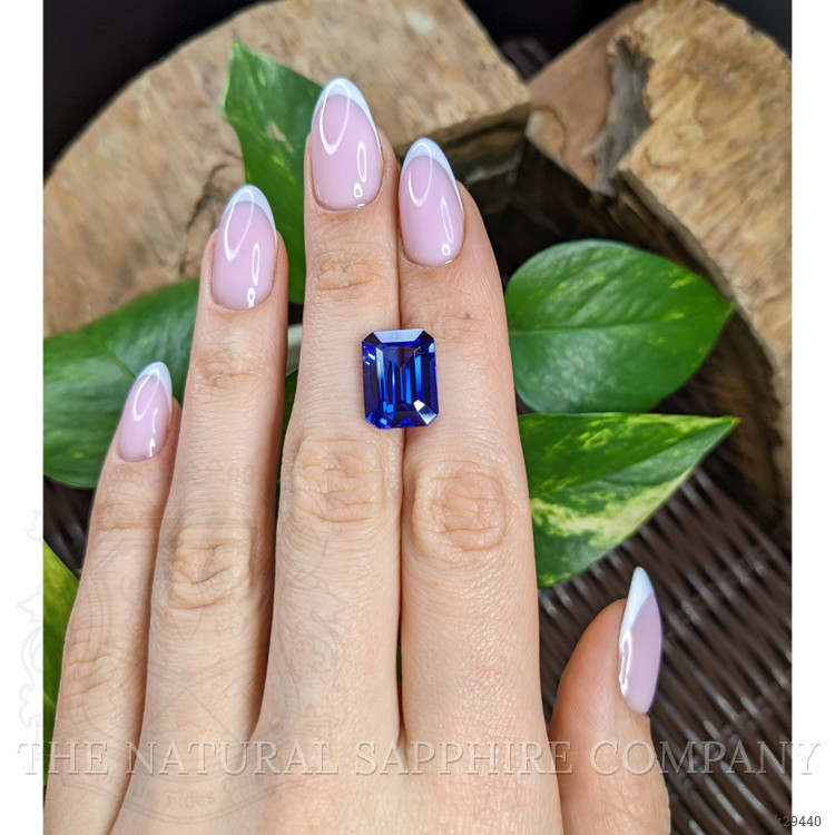 8.82 Ct. Blue Tanzanite from Tanzania
