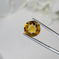 4.89 Ct. Yellow Citrine from Brazil Life Style
