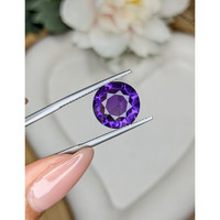 5.46 Ct. Purple Amethyst from Brazil Life Style