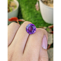 7.22 Ct. Purple Amethyst from Brazil Life Style