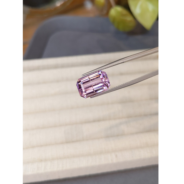 10.62 Ct. Pink Kunzite from Afghanistan