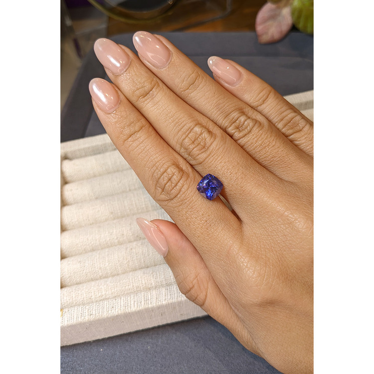 2.70 Ct. Violetish Blue Tanzanite from Tanzania