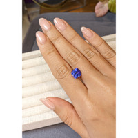 3.07 Ct. Violetish Blue Tanzanite from Tanzania Life Style