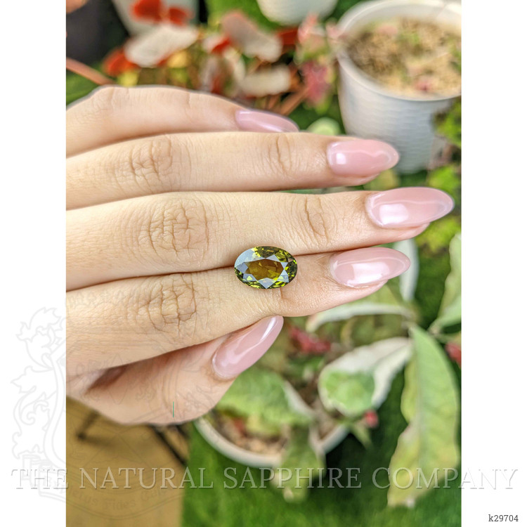 5.01 Ct. Yellowish Green Chrysoberyl from Ceylon (Sri Lanka)