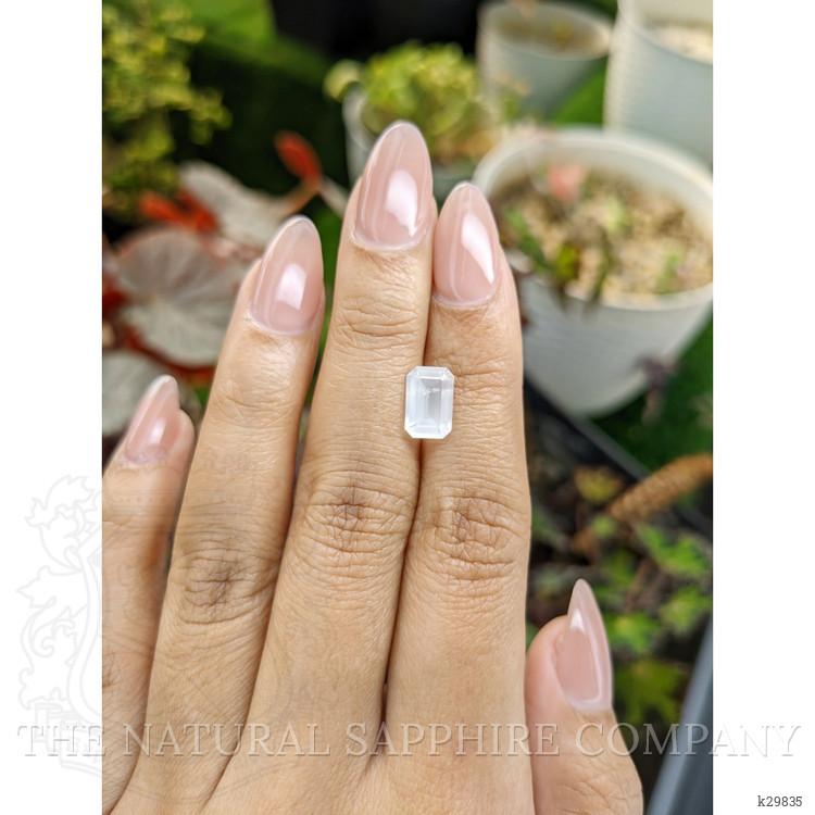 1.61 Ct. White Moonstone from Ceylon (Sri Lanka)