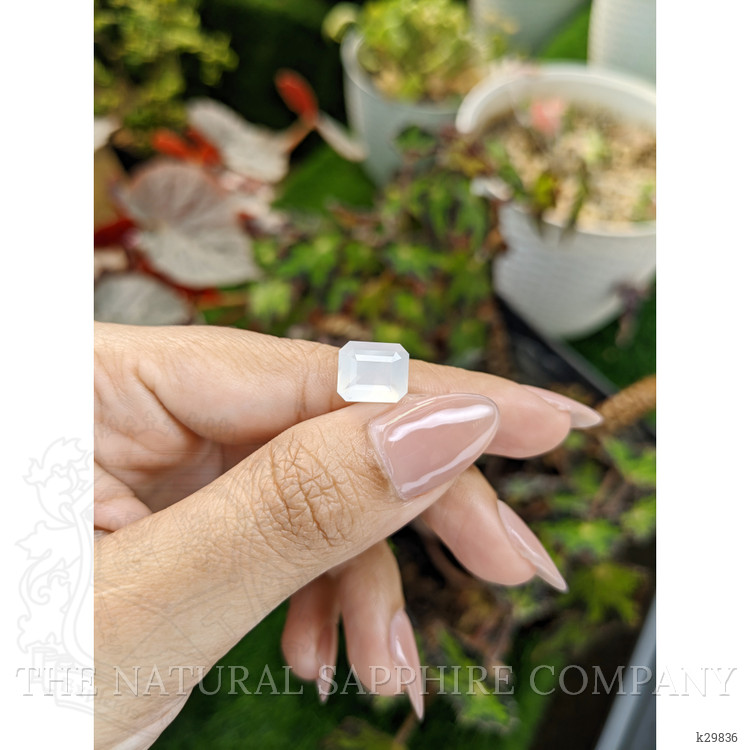2.96 Ct. White Moonstone from Ceylon (Sri Lanka)
