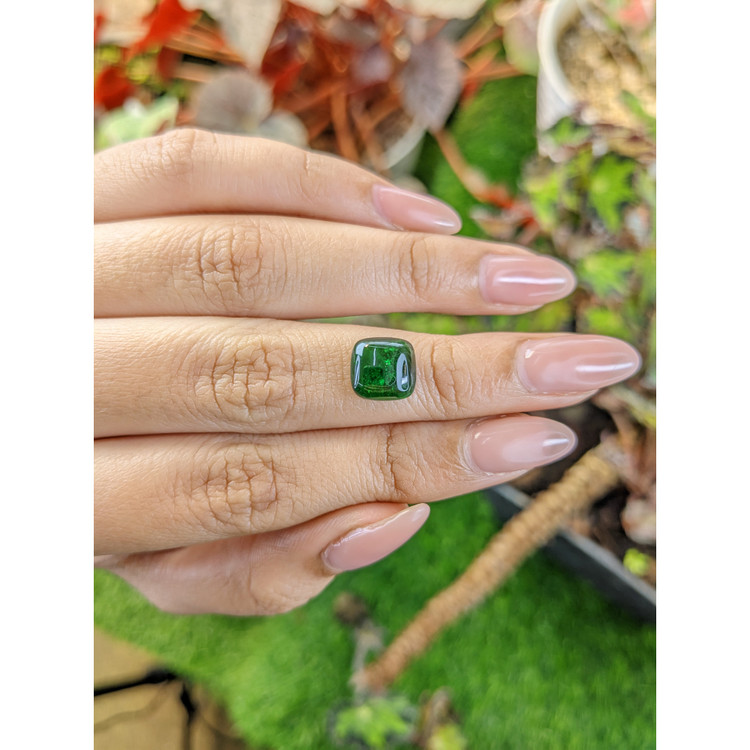 4.63 Ct. Cabochon Tsavorite Garnet from Tanzania