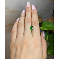 2.77 Ct. Tsavorite Garnet from Tanzania Life Style