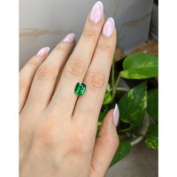 3.11 Ct. Tsavorite Garnet from Tanzania Life Style