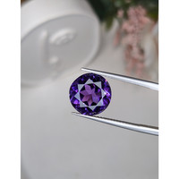 6.17 Ct. Purple Amethyst from Ceylon (Sri Lanka) Life Style