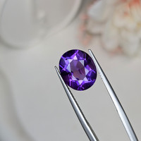 5.27 Ct. Purple Amethyst from Ceylon (Sri Lanka) Life Style
