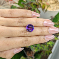 5.49 Ct. Purple Amethyst from Ceylon (Sri Lanka) Life Style